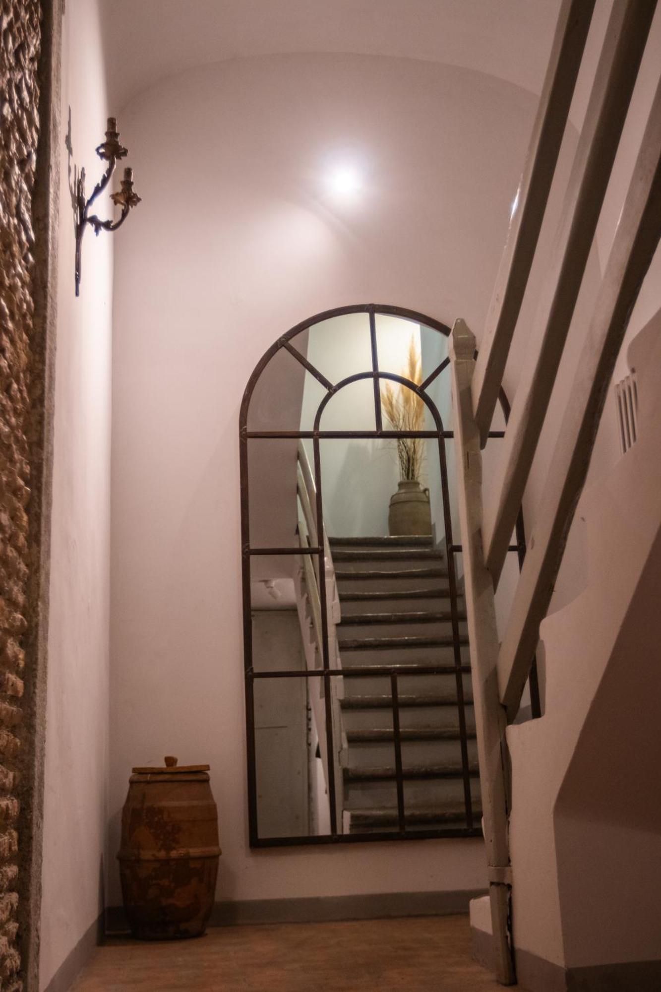Apartment Historical Palace With Large Terrace Rom