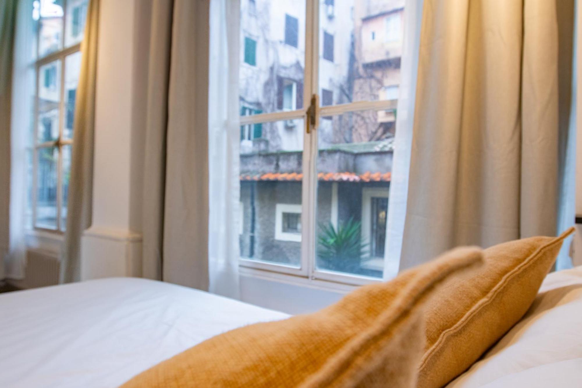 Apartment Historical Palace With Large Terrace *
