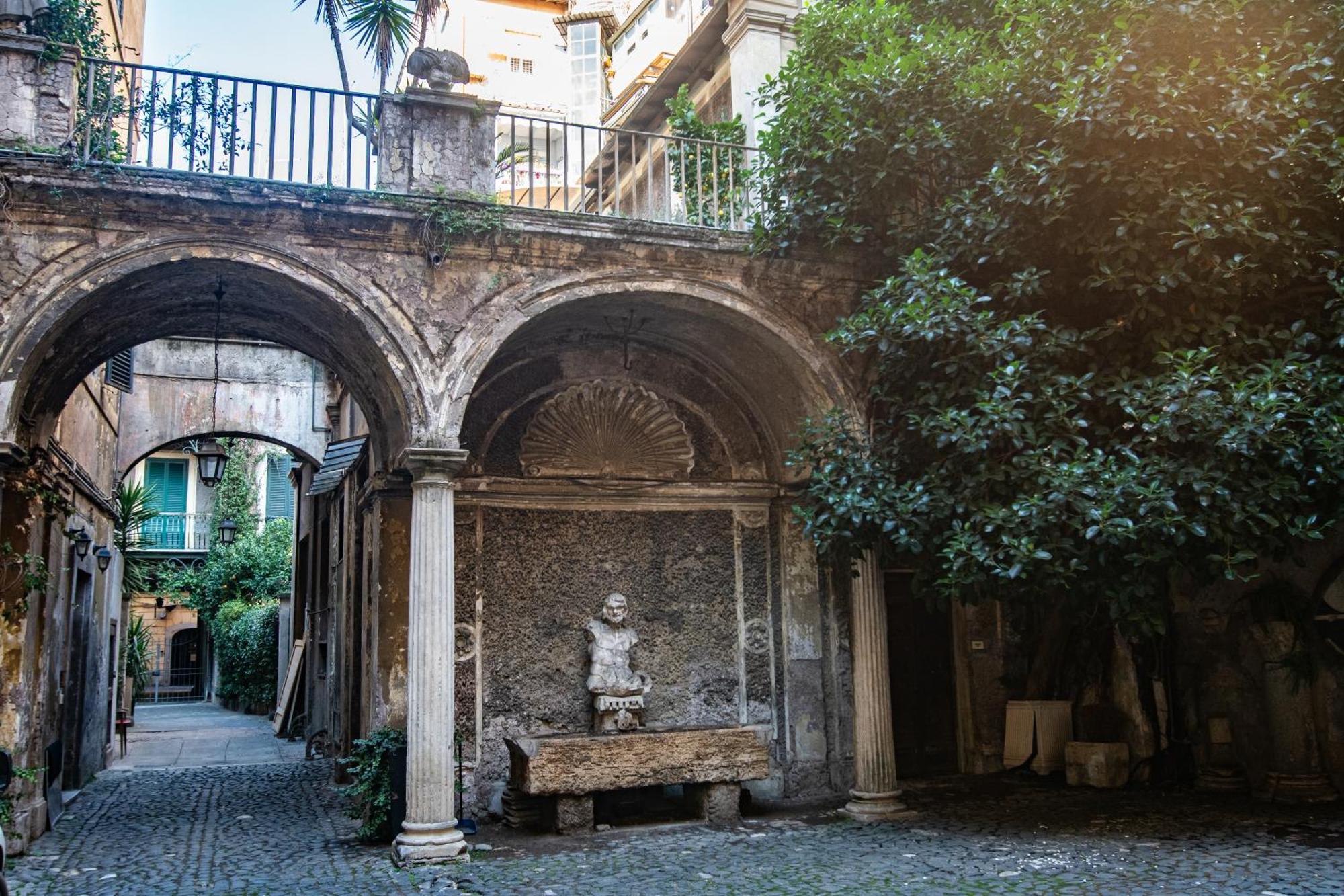 Apartment Historical Palace With Large Terrace